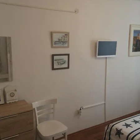 Family House In The Old Center *